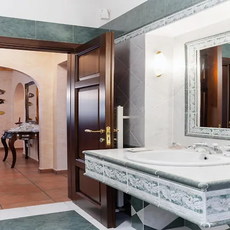 In With Pool And Nature, Cleaning Included